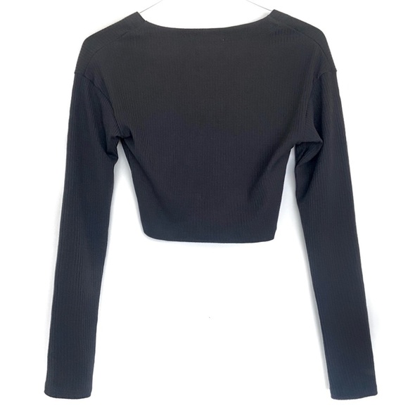 URBAN OUTFITTERS 90s Ribbed Charcoal Twisted Front Knot Crop Top w/ long sleeves - Picture 5 of 5